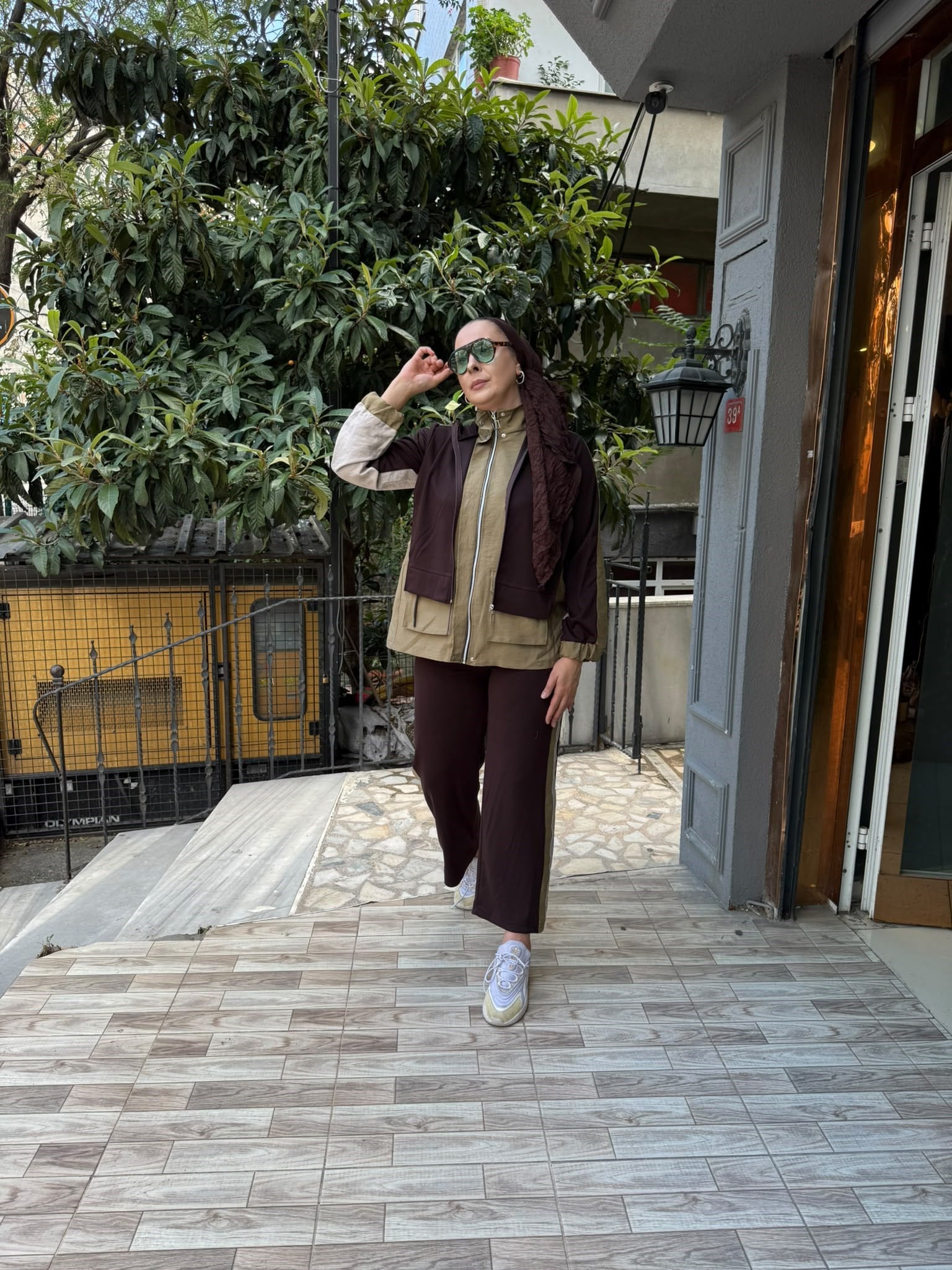 Oysh Paraşüt Hırka Detaylı Takım Kahve Gri