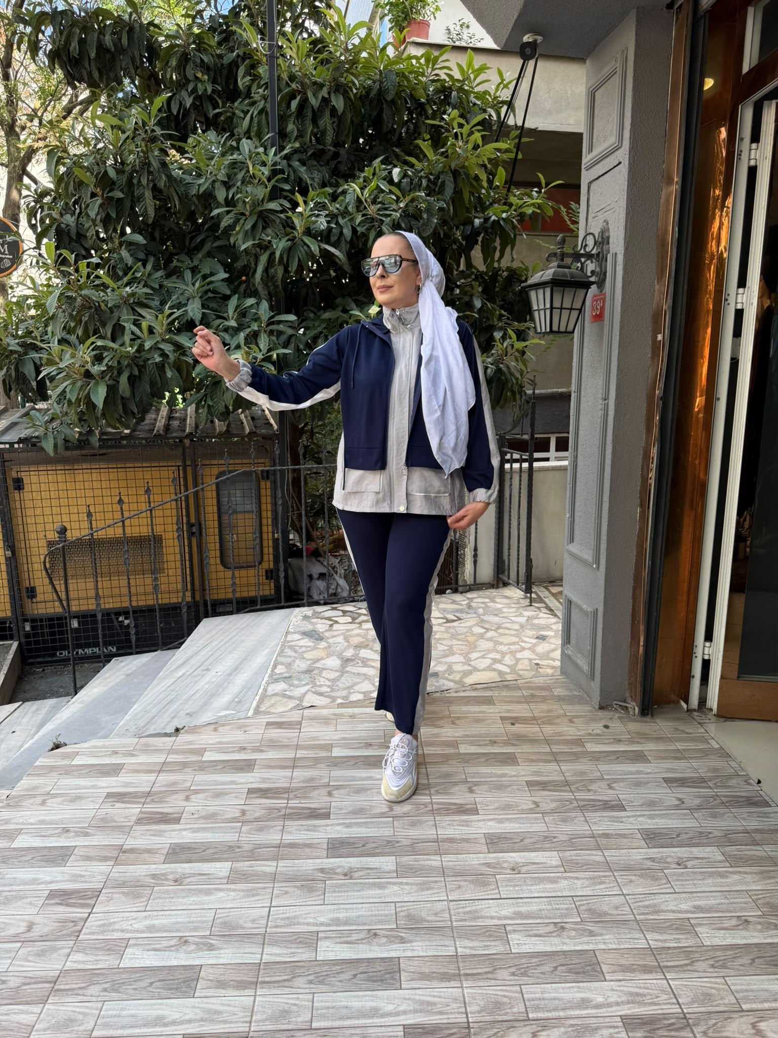 Oysh Paraşüt Hırka Detaylı Takım Lacivert Gri