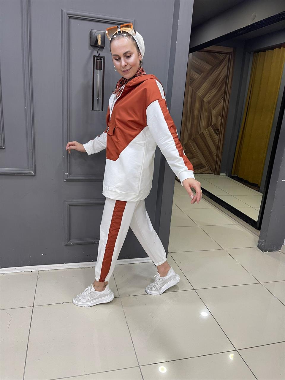 Paraşütlü Ekru Kiremit Eşofman Takımı 