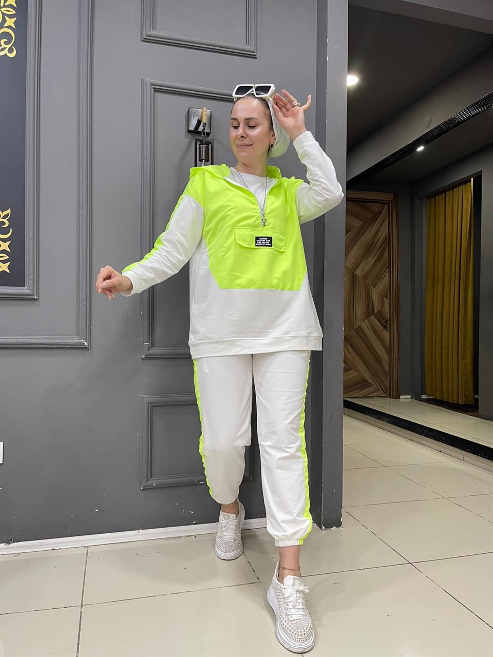 Paraşütlü Ekru Neon Yeşili Eşofman Takımı 