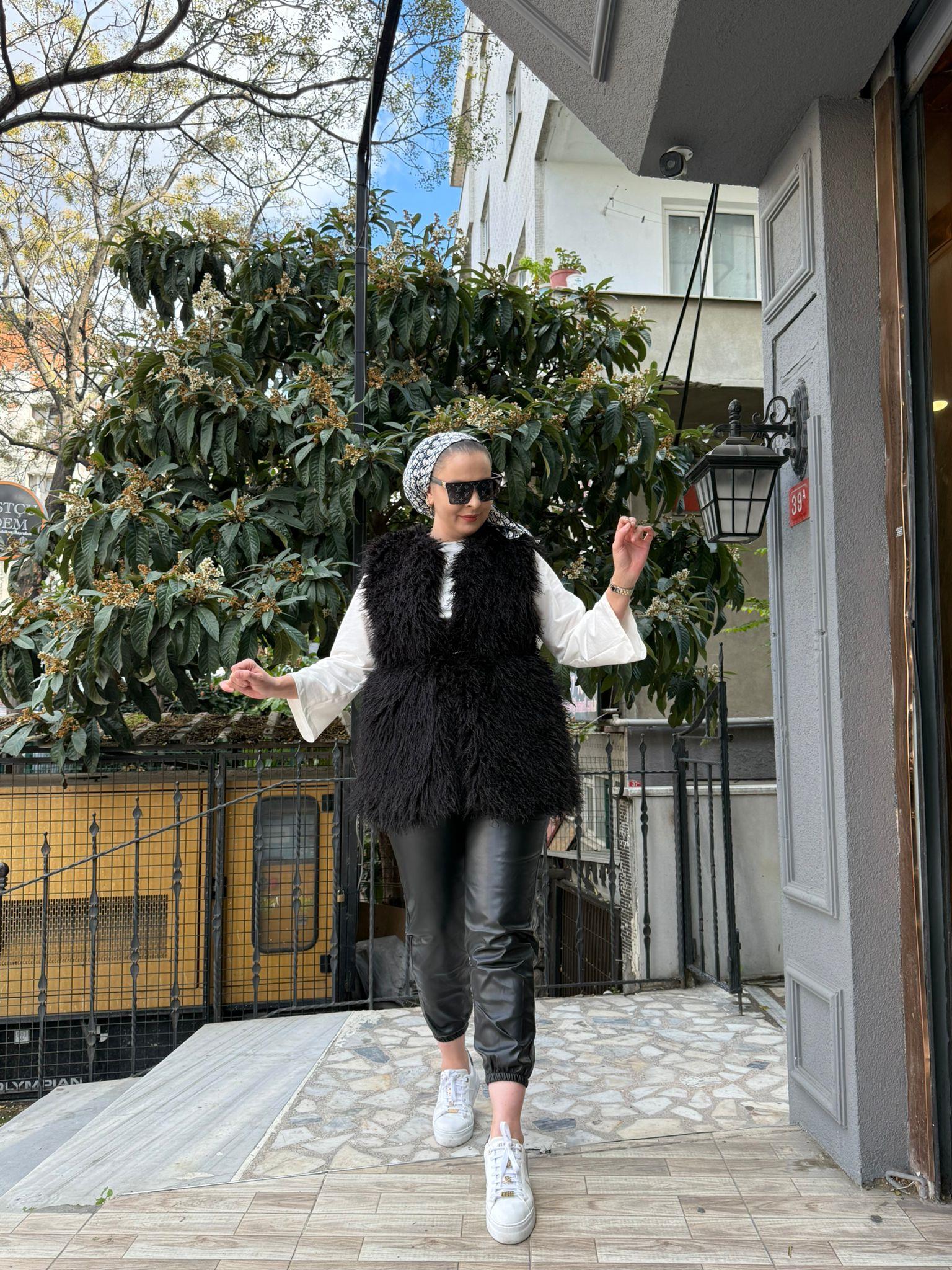 Saçak Kürk Yelek Siyah