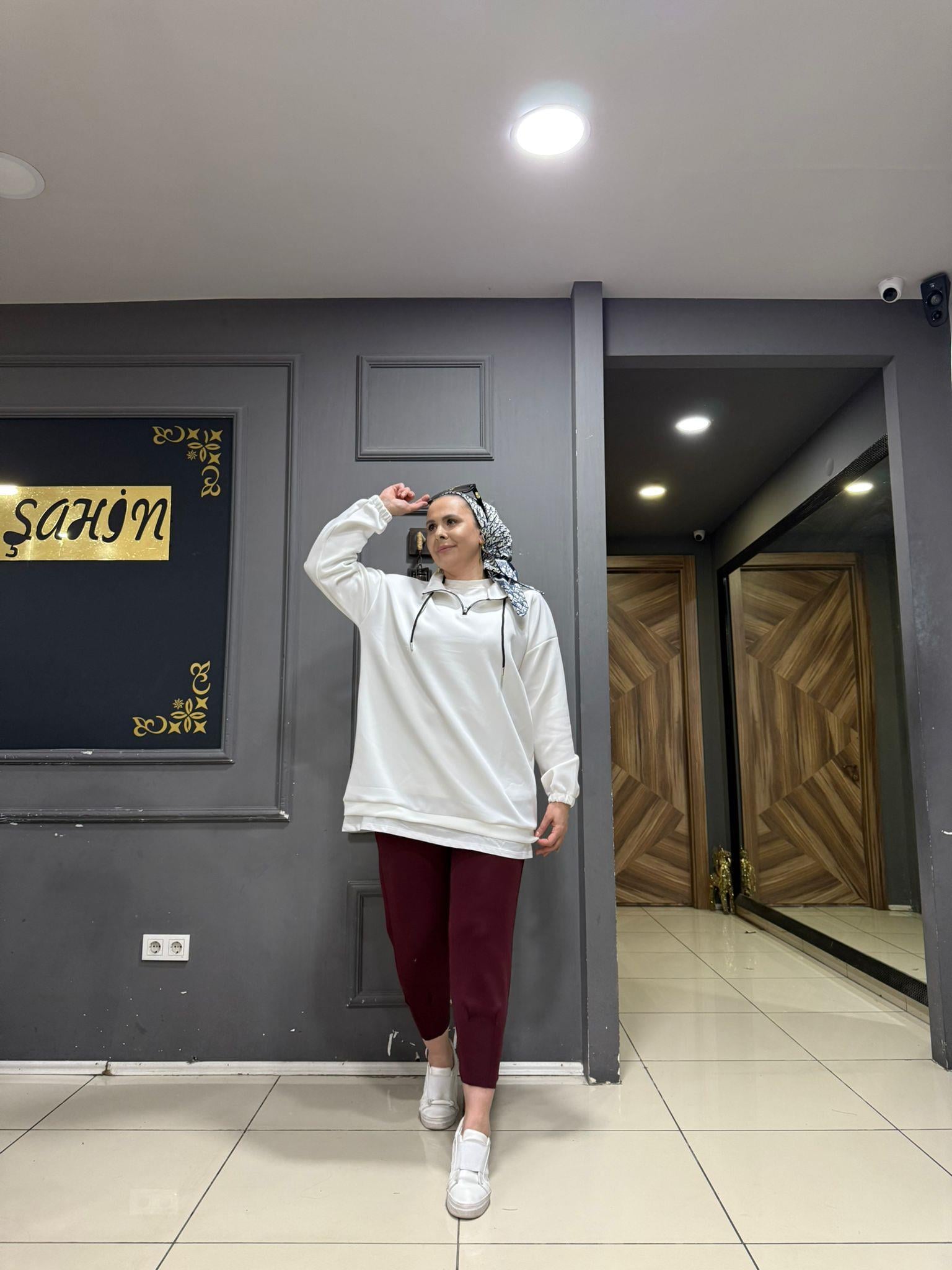 Scuba İçlikli Sweat Beyaz