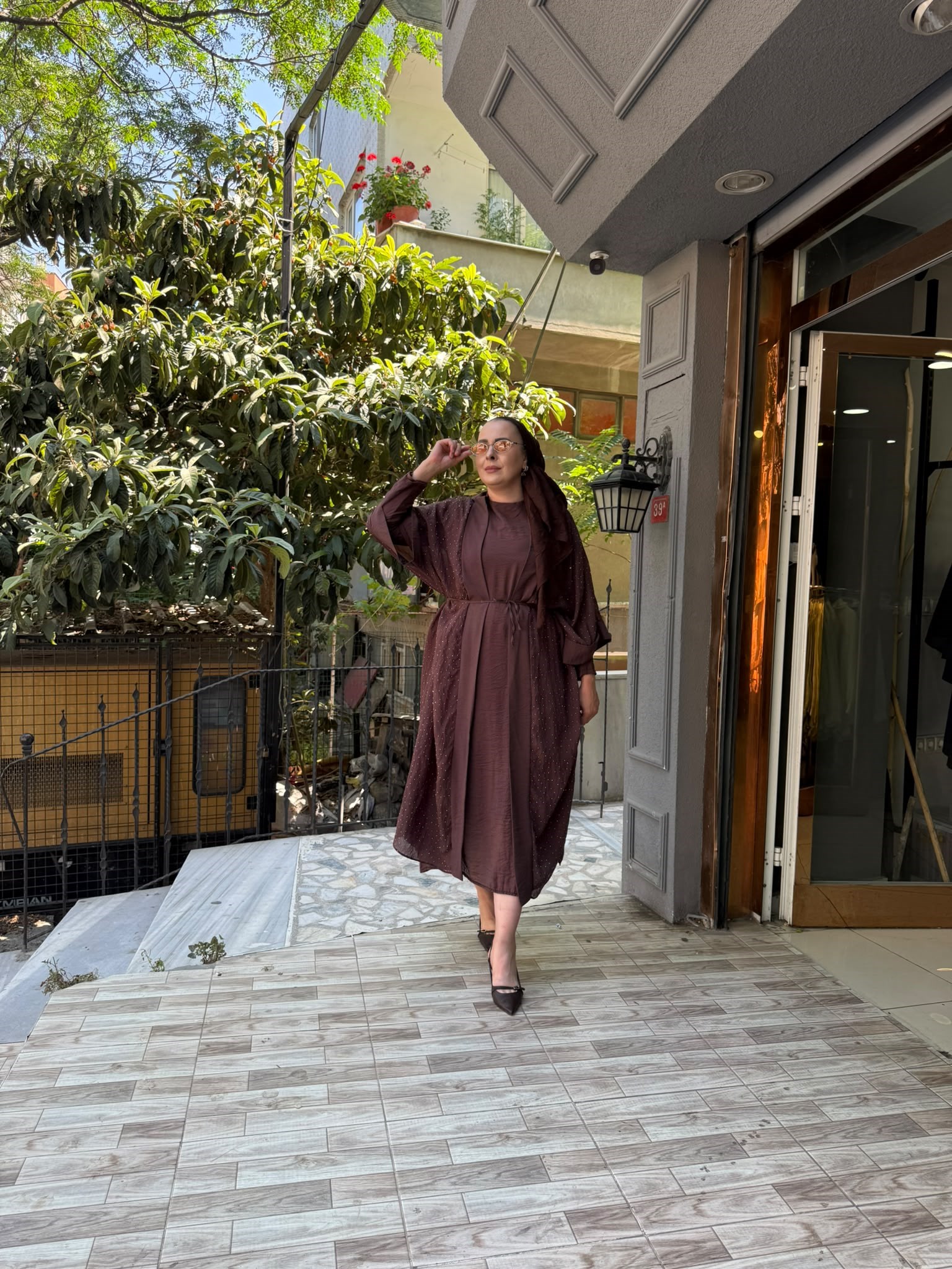 Taşlı Abaya Takım Kahve