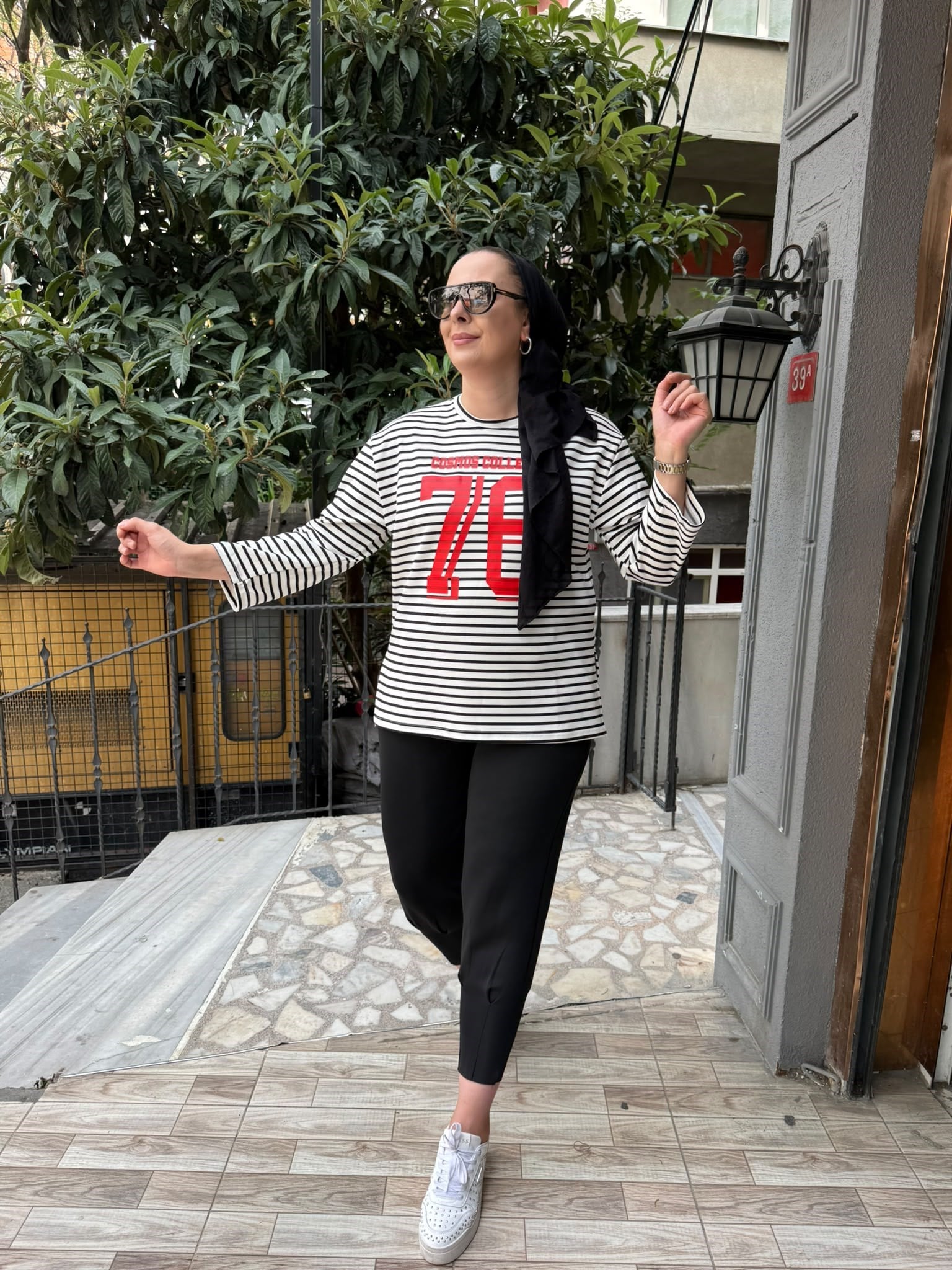 Baskılı Çizgili Sweat Siyah
