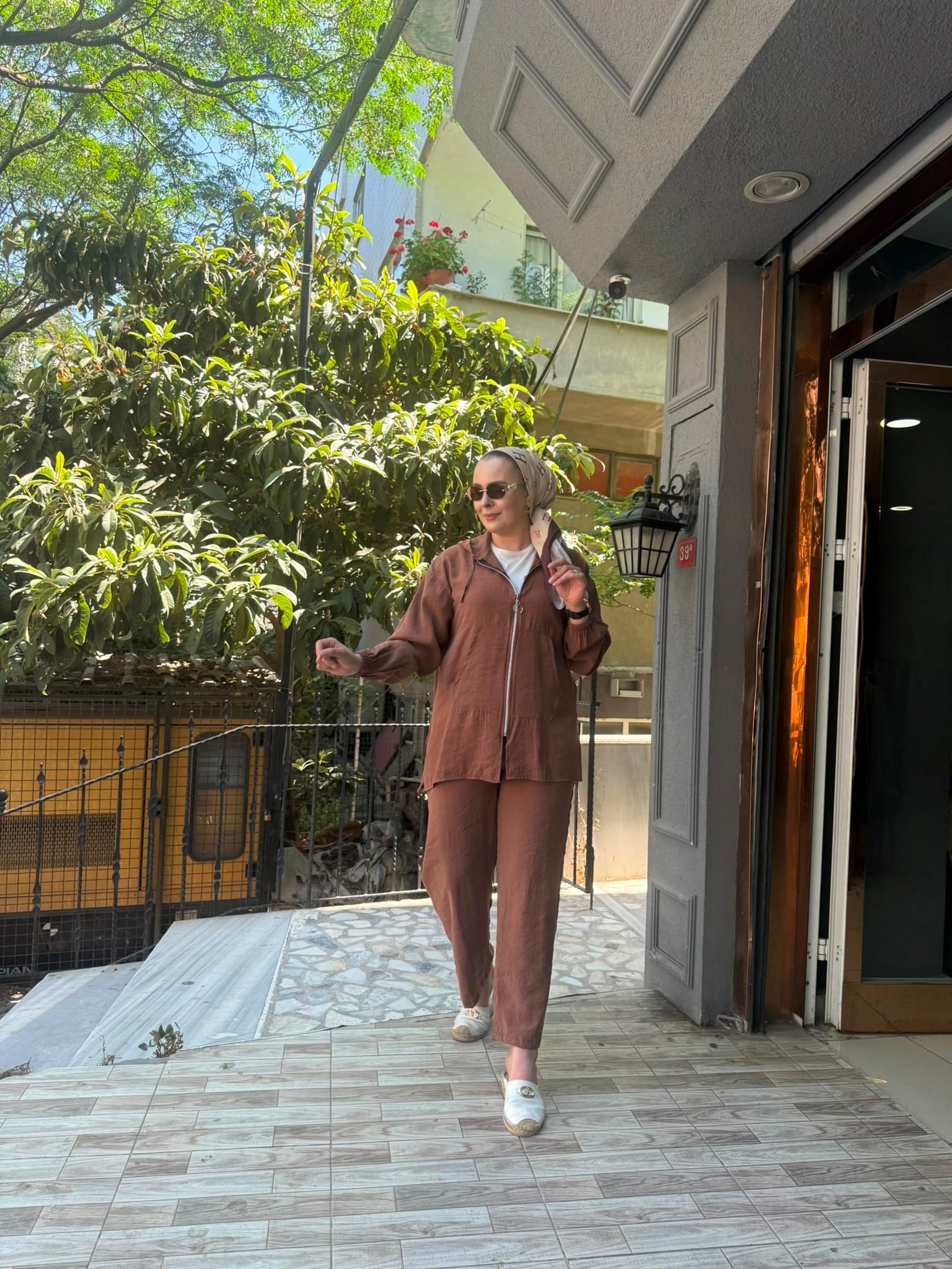 Bella Modal Takım Kahve