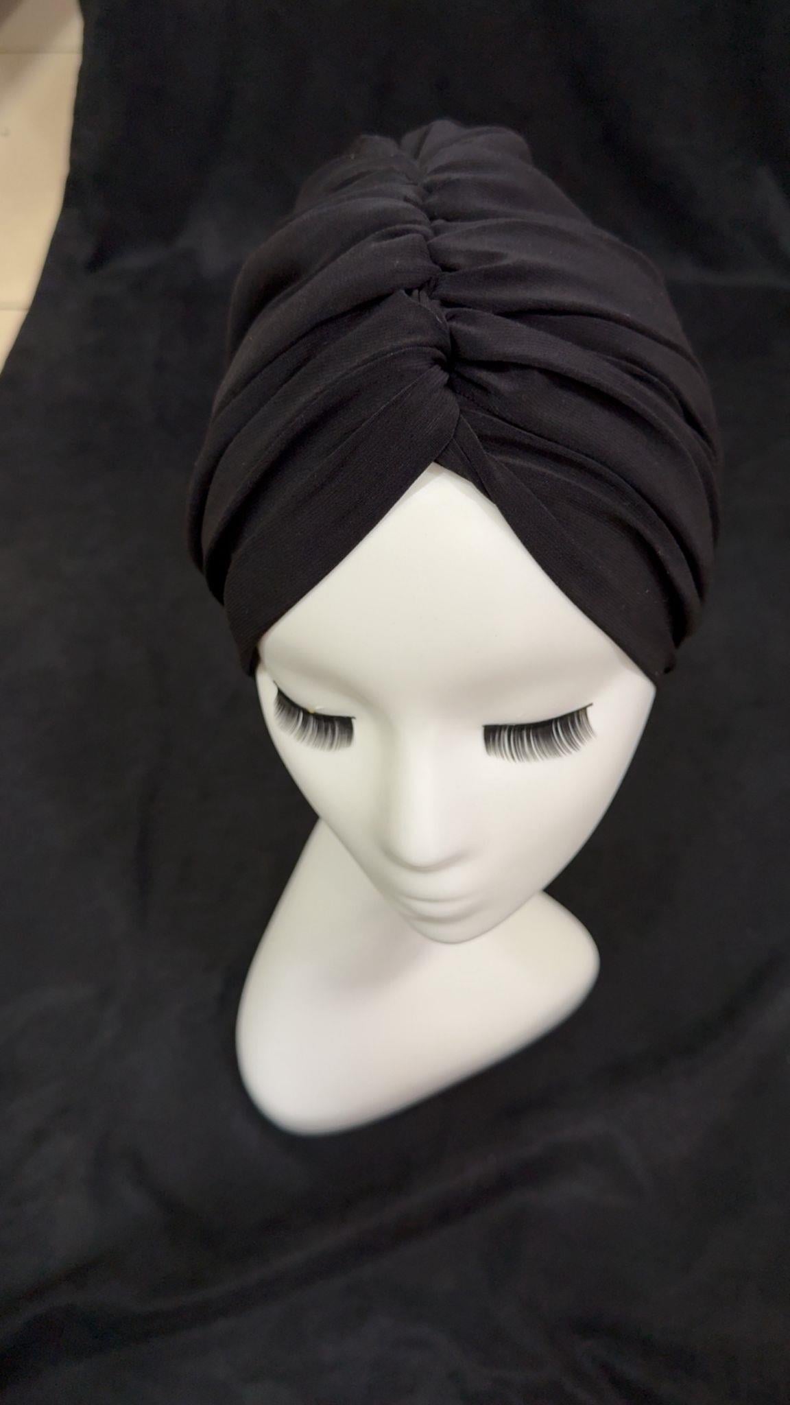 Dolgulu Düğüm Bone Siyah