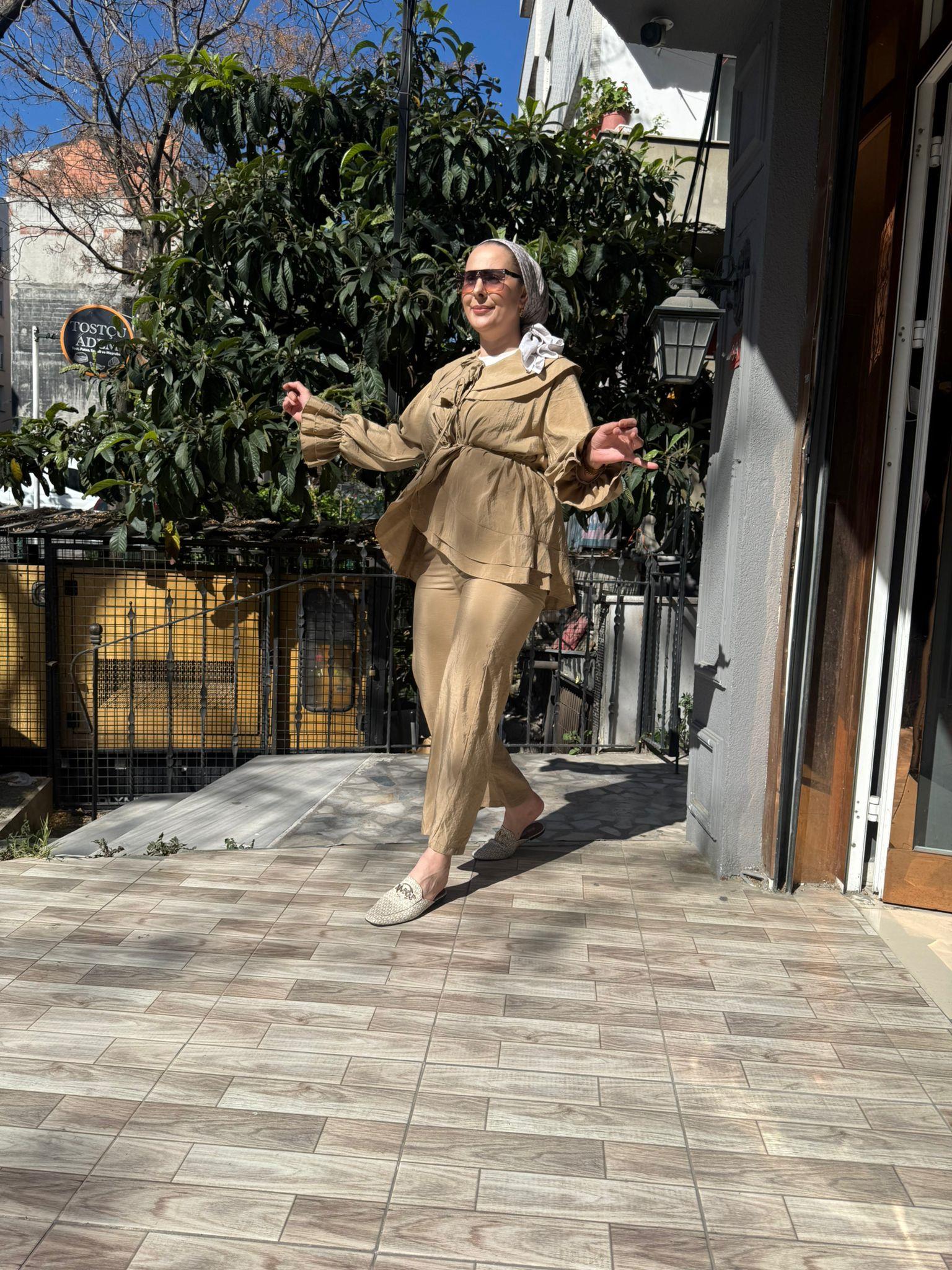 Fır Fır Detaylı Takım Bej