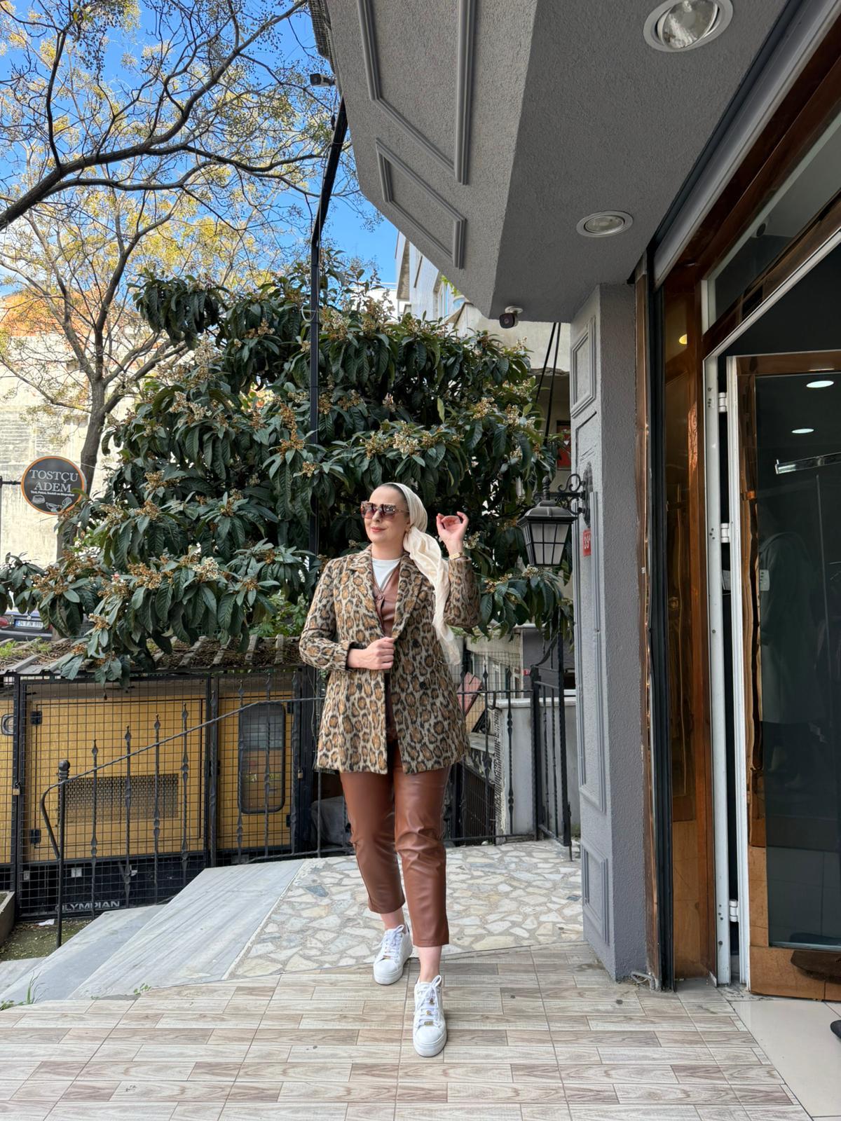 Leopar Kaşe Ceket