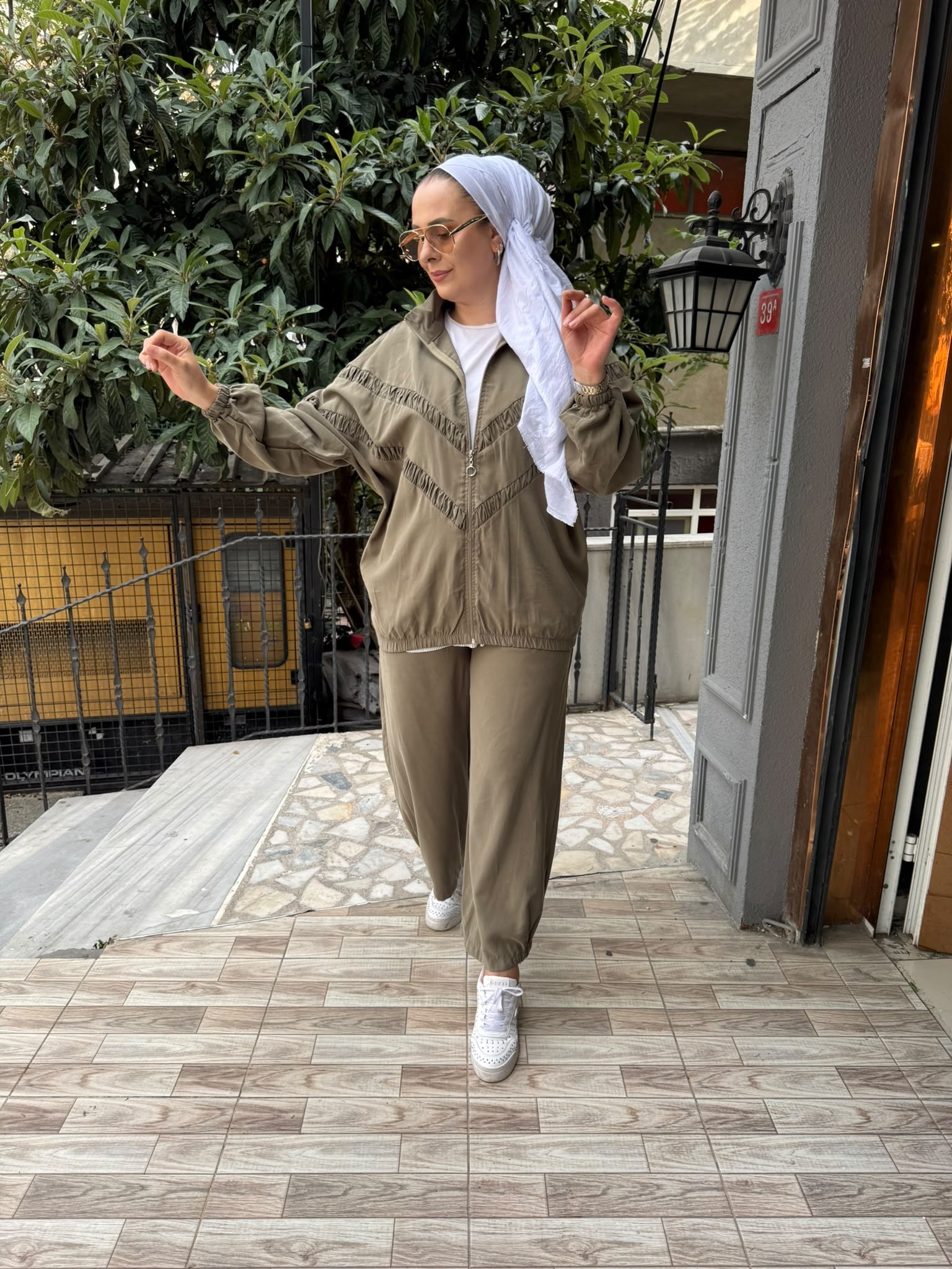 Mia Tensel Hırkalı Takım Haki