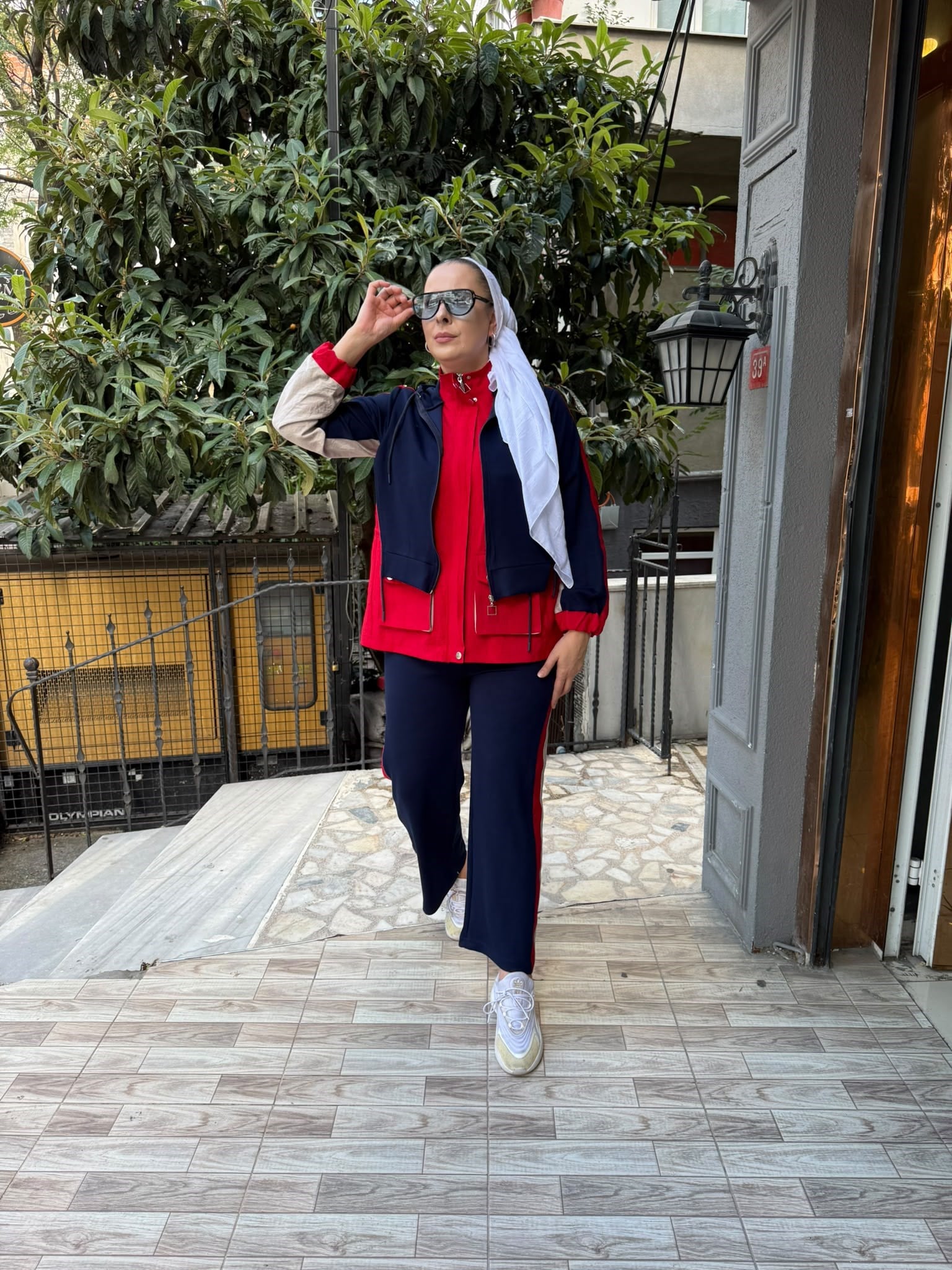 Oysh Paraşüt Hırka Detaylı Takım Lacivert Kırmızı