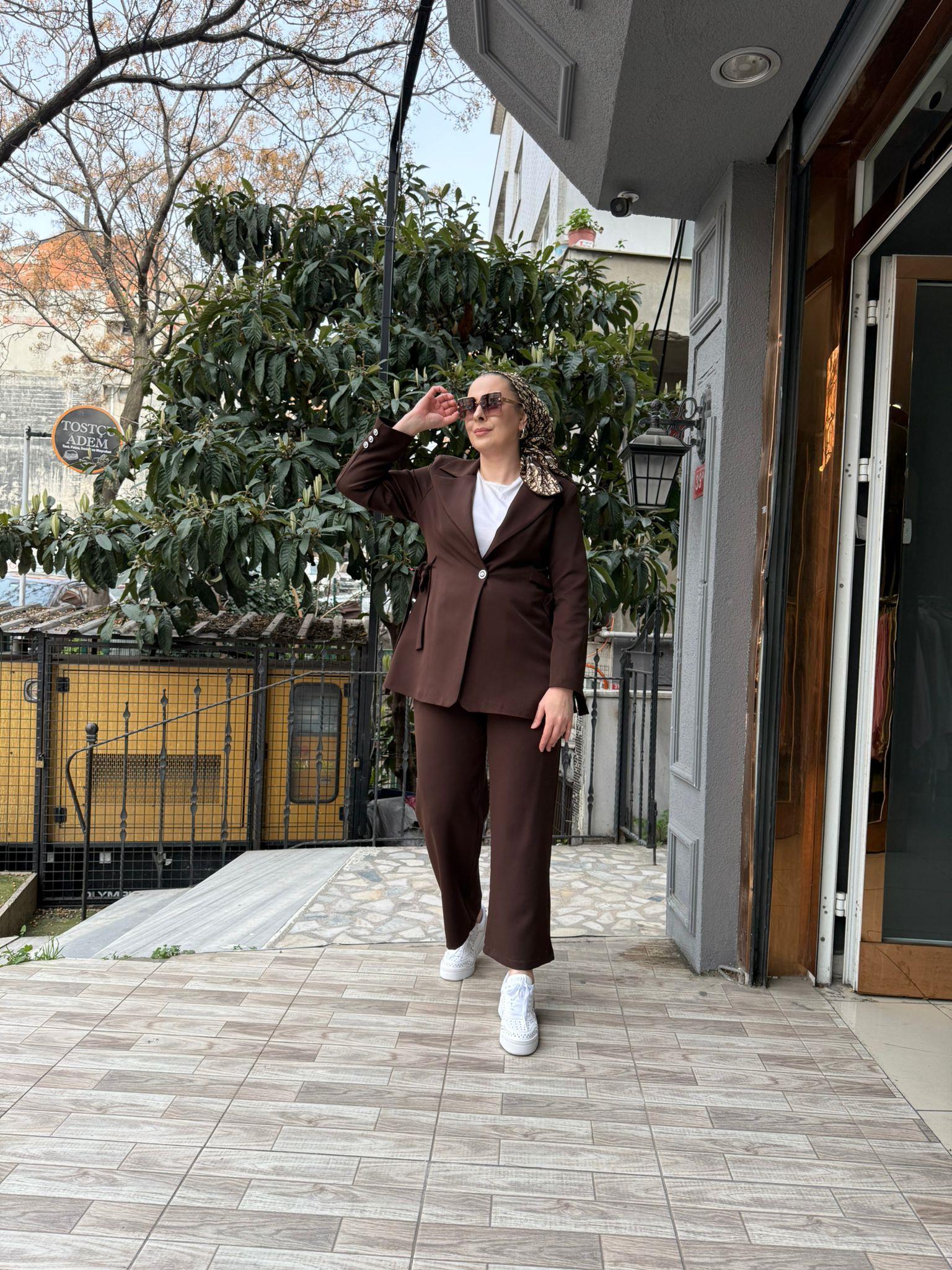 Takım Elbise Kahverengi