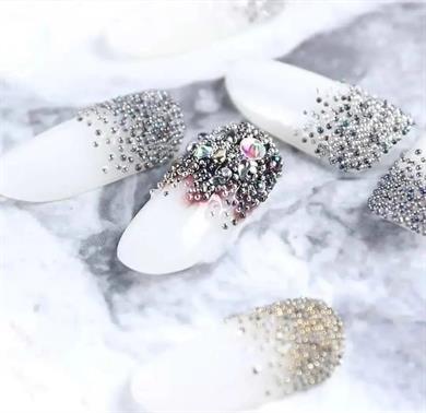 Camlı Havyar Taş Işıltılı Grafit 3 gr – 3D Nail Art Boncuk Süsleme