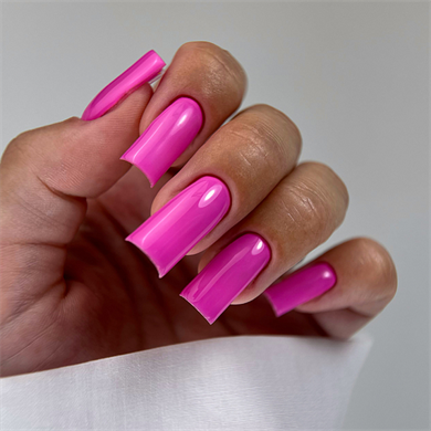 Patrisa Nail Yoğun Pembe Kalıcı Oje №573 – TPO Free – 8 ml