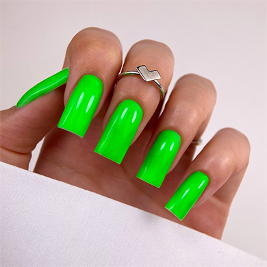 Patrisa Nail Parlak Yeşil Kalıcı Oje №128 – TPO Free – 8 ml