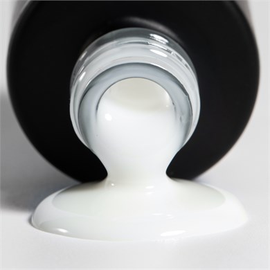 Beyaz Kauçuk Baz Black Base TPO FREE – manikür ve pedikür için.
