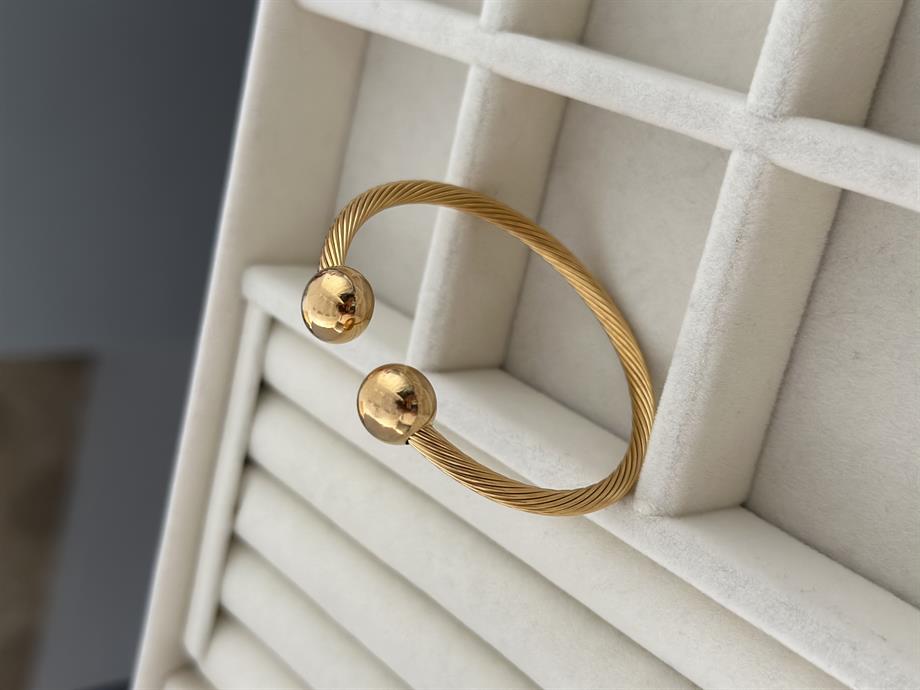 Gold Topçuklu Kol Aksesuarı