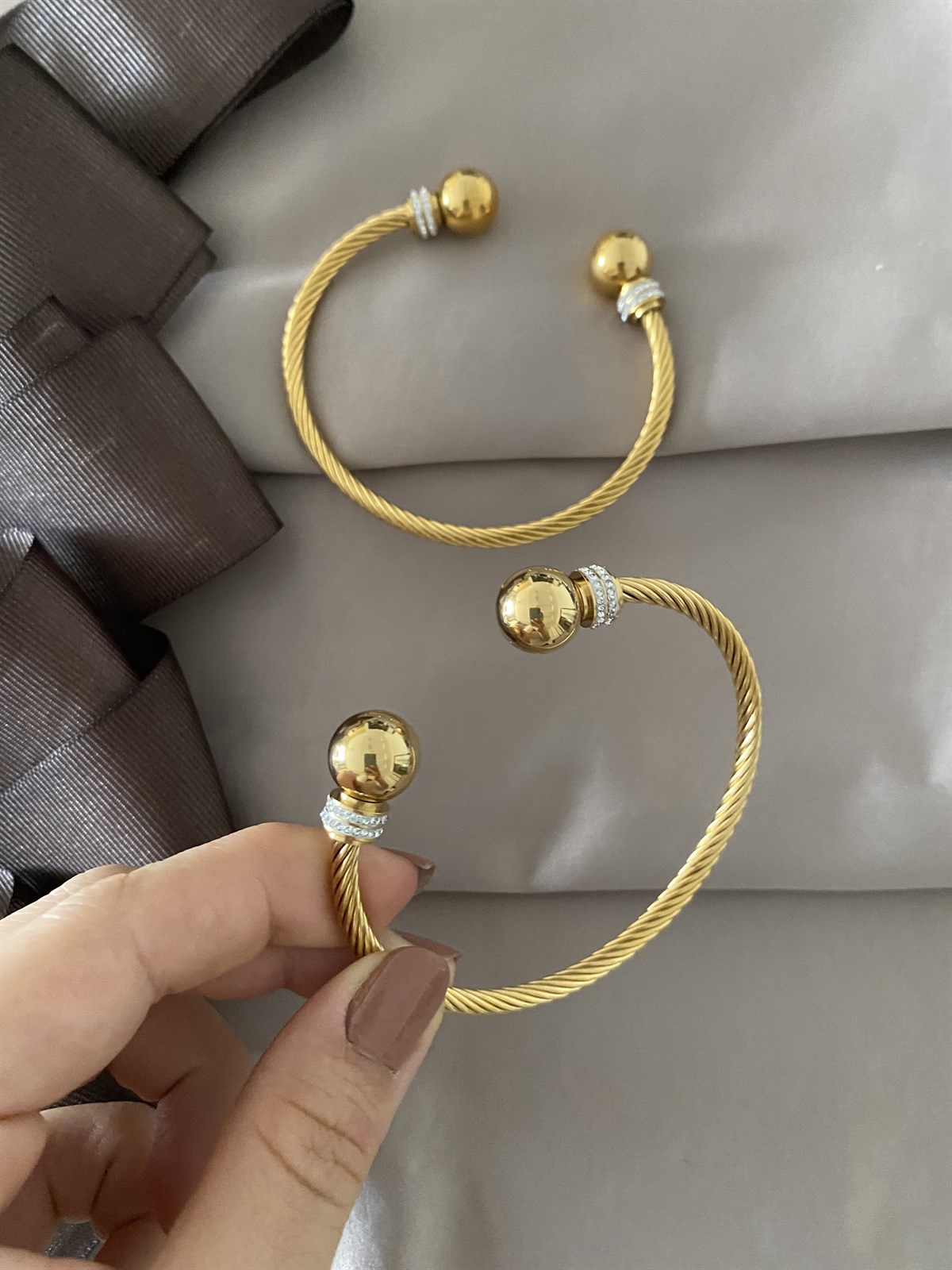 Gold Topçuklu Kol Aksesuarları
