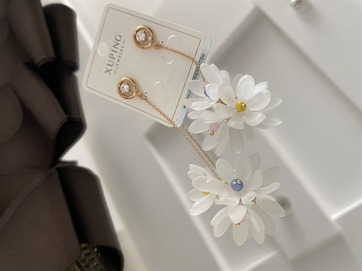 Sallantılı Çiçek Küpe
