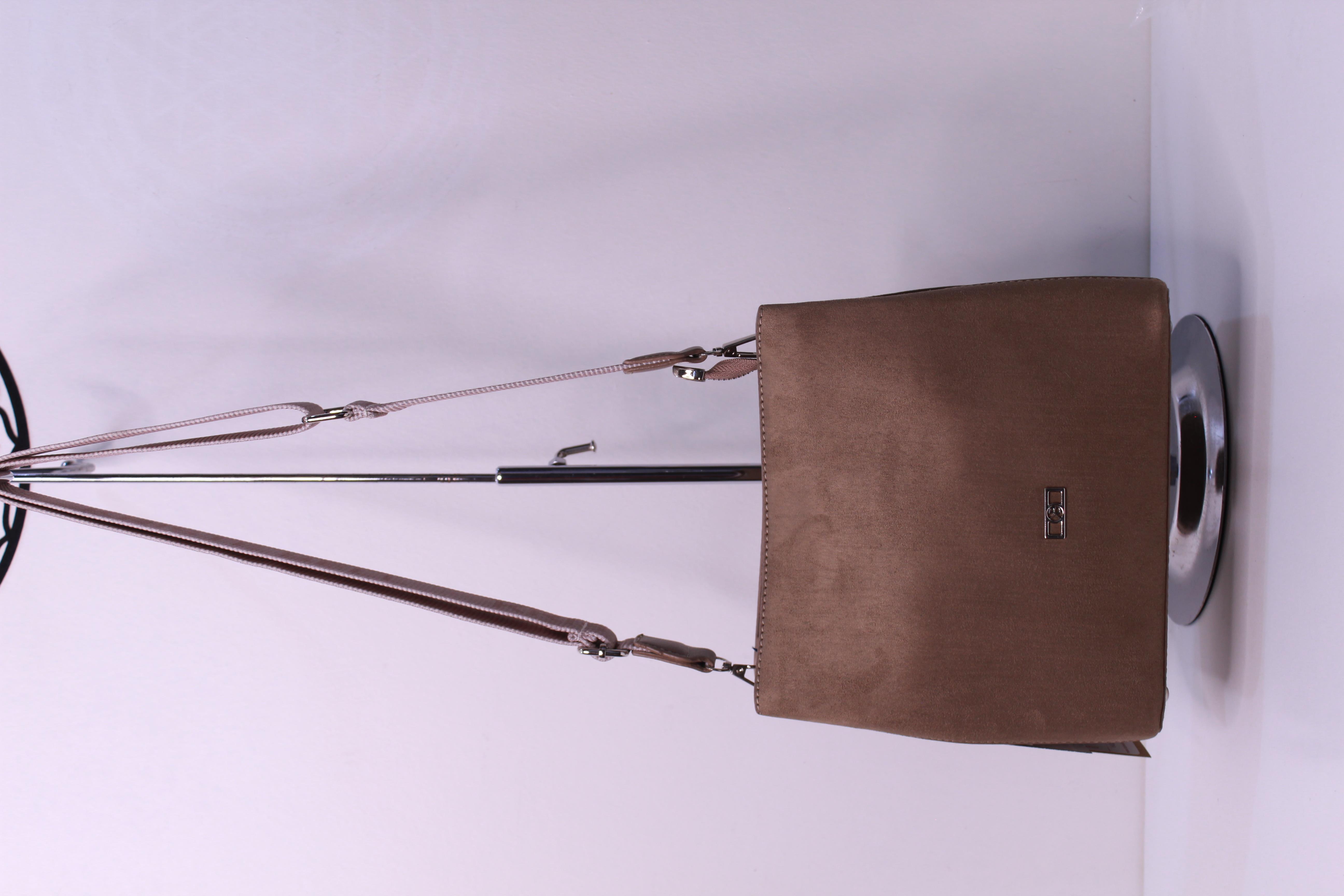 KRISTE BELL - SÜET VİZON