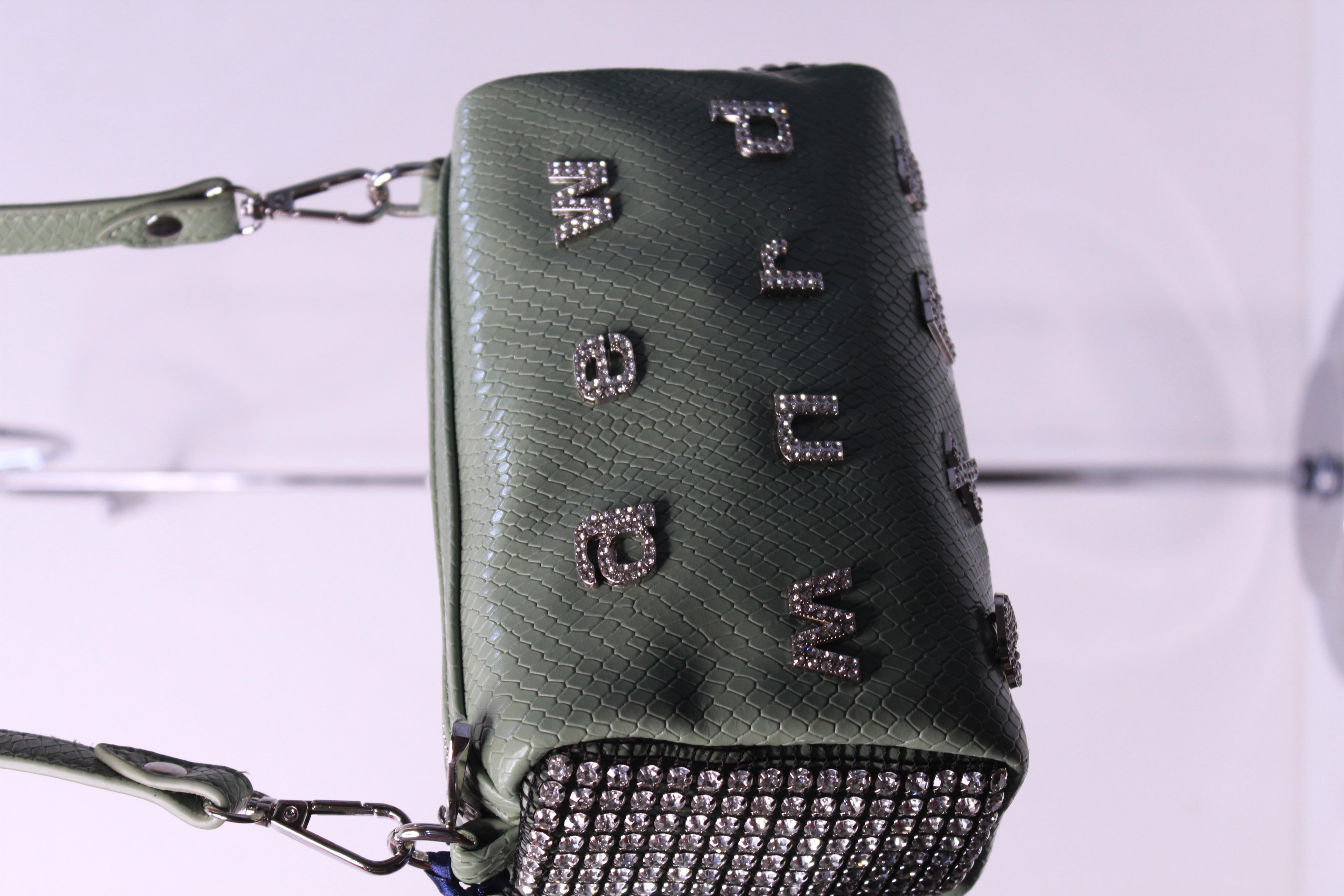 KRISTE BELL - YEŞİL