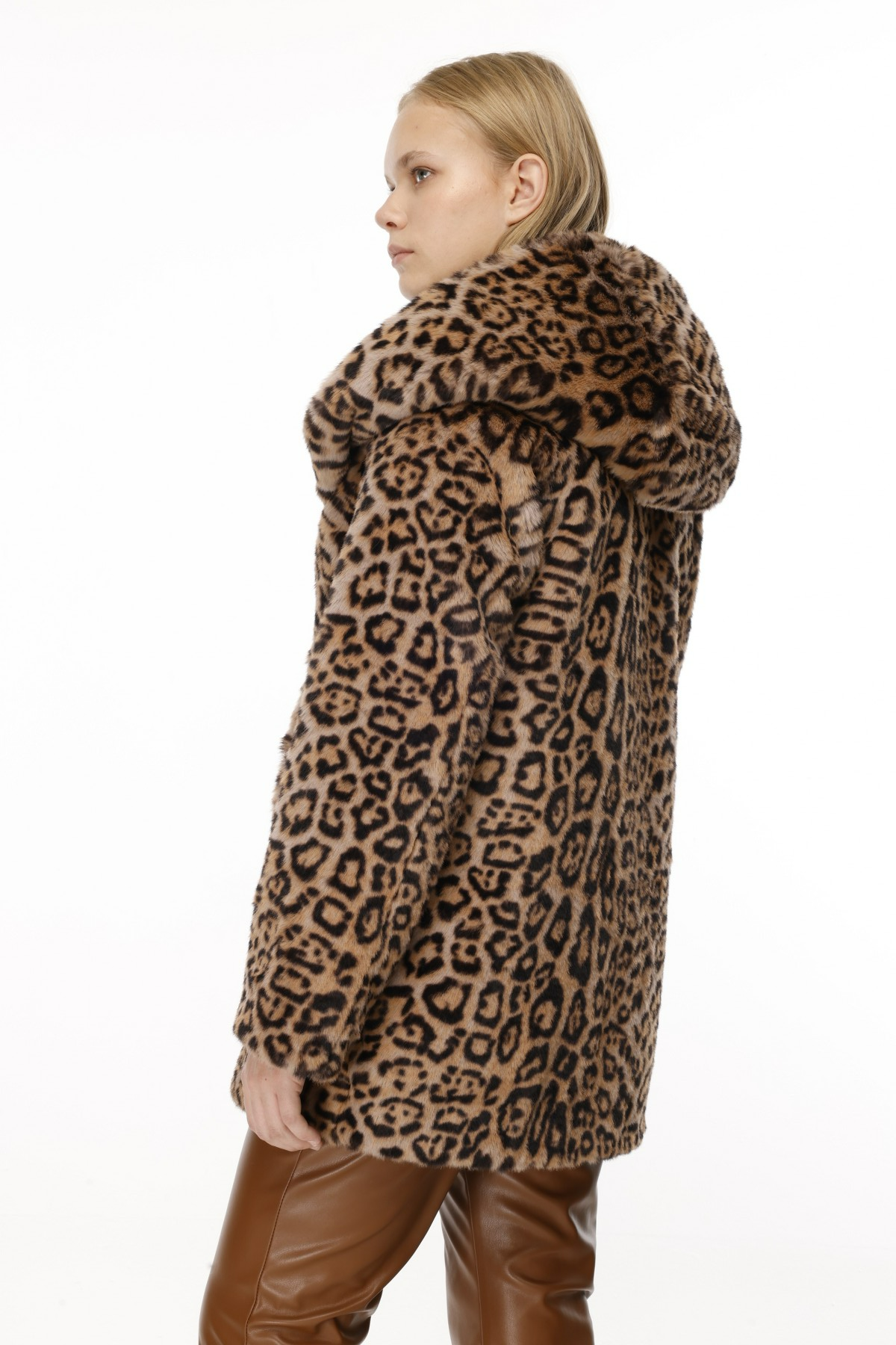 KÜRK KABAN - LEOPAR