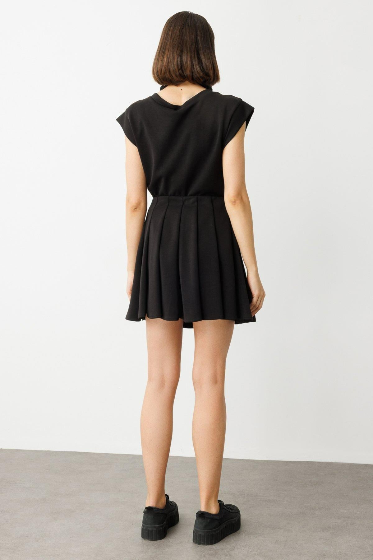 ON FASHION 54234 DİKİŞLİ PİLELİ ETEK - SİYAH