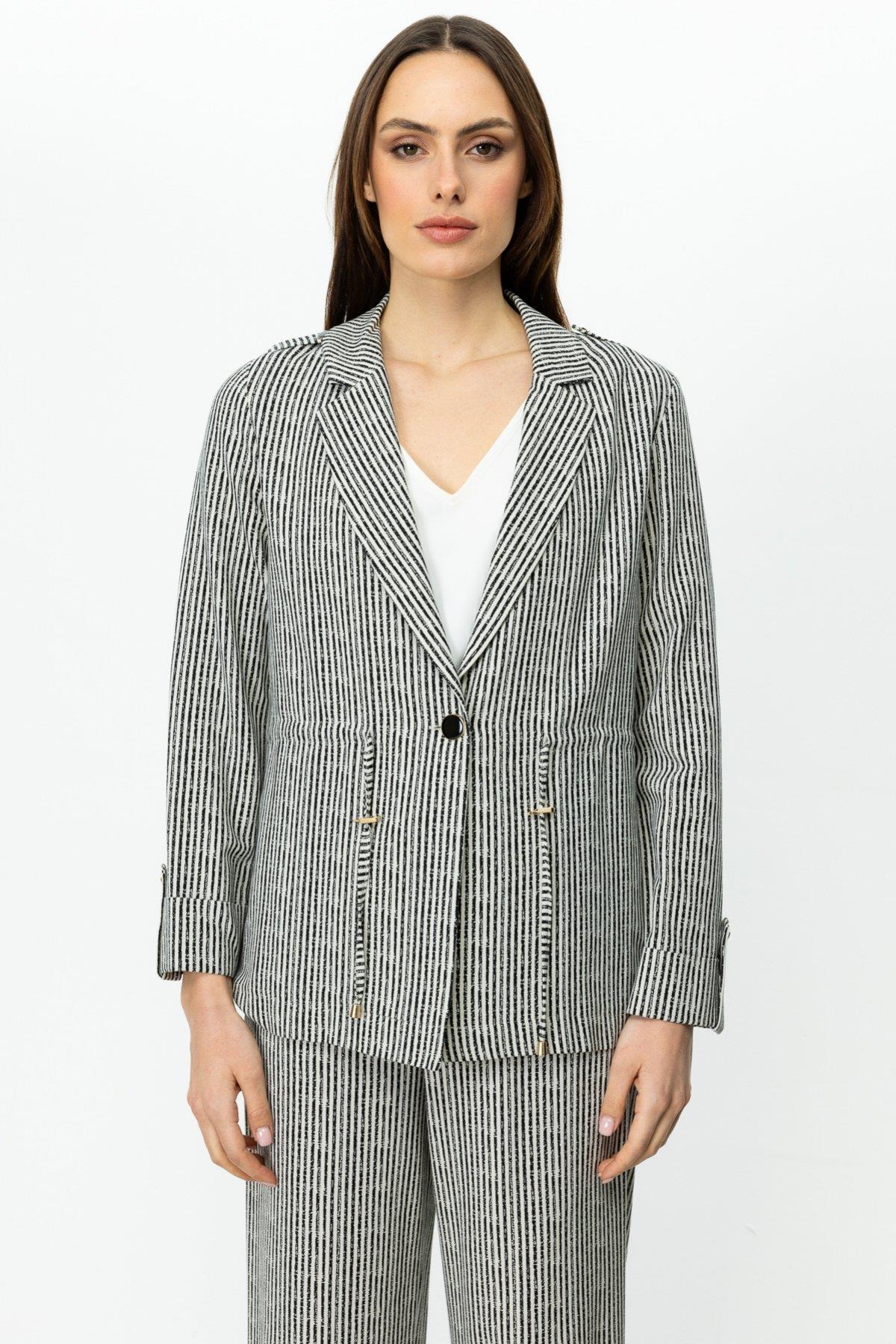 ON FASHION Beli Bağcıklı Çizgili Ceket - SİYAH