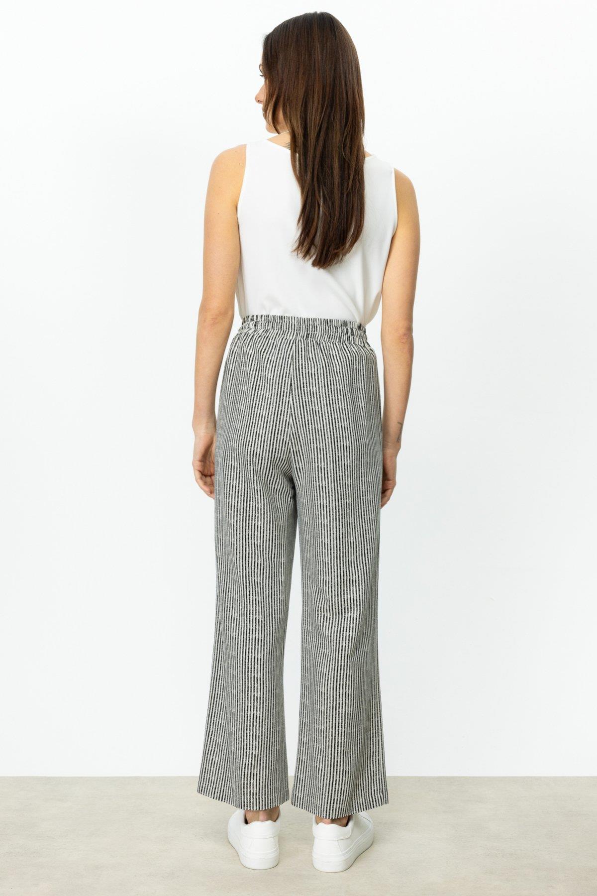 ON FASHION Çizgi Desenli Bol Paça Pantolon - SİYAH