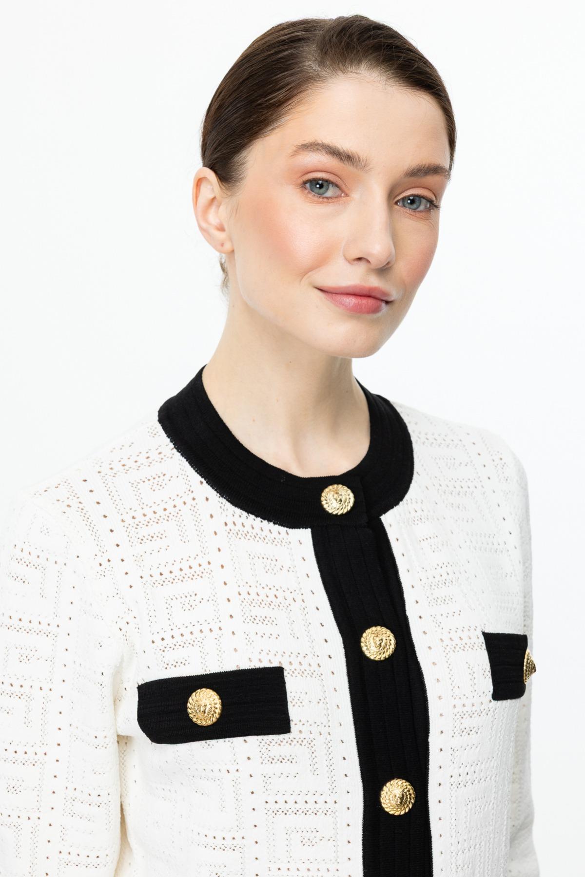 ON FASHION ÖNÜ GOLD DÜĞMELİ SIFIR YAKA HIRKA - EKRU