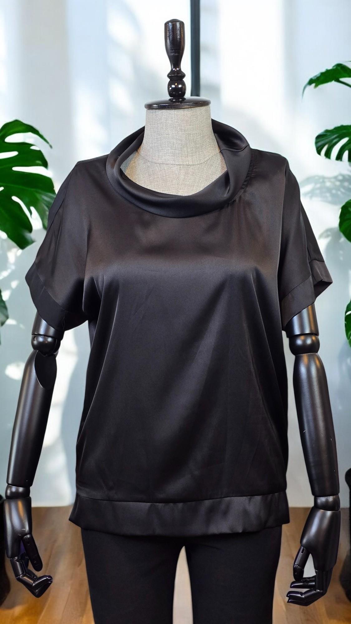 ON FASHION Saten Degaje Yaka Bluz - Siyah