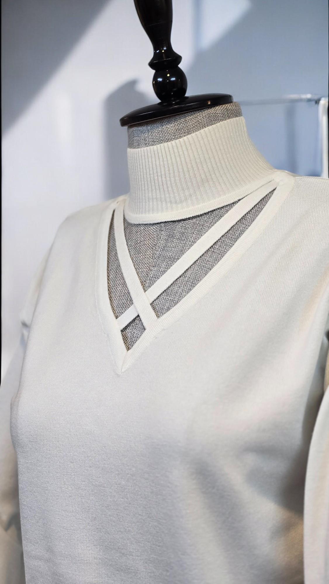 ON FASHION YAKASI ÇAPRAZ DETAYLI KAZAK - EKRU