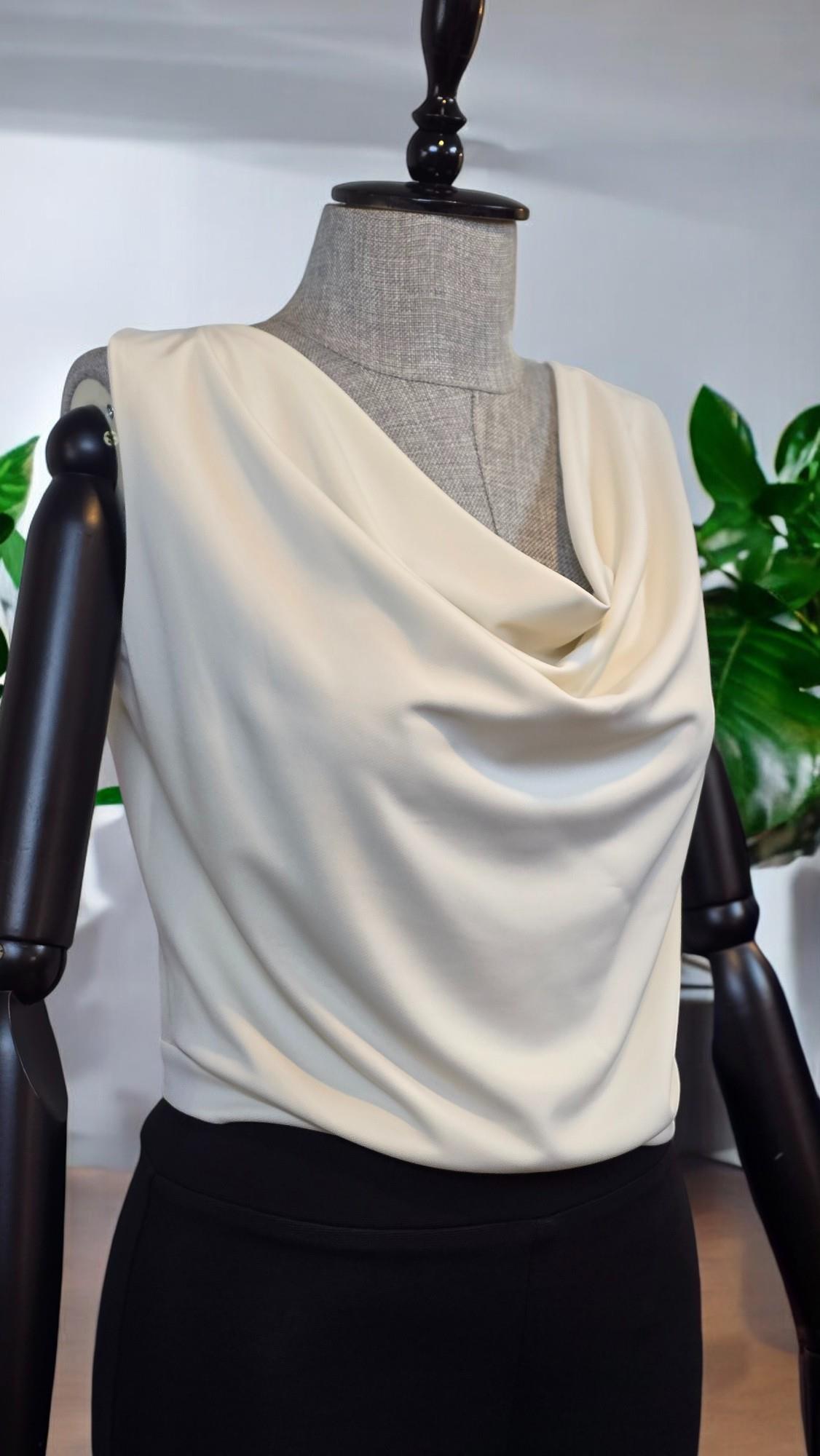 ON FASHION Yanı Fermuarlı Degaje Yaka Kolsuz Bluz - Ekru