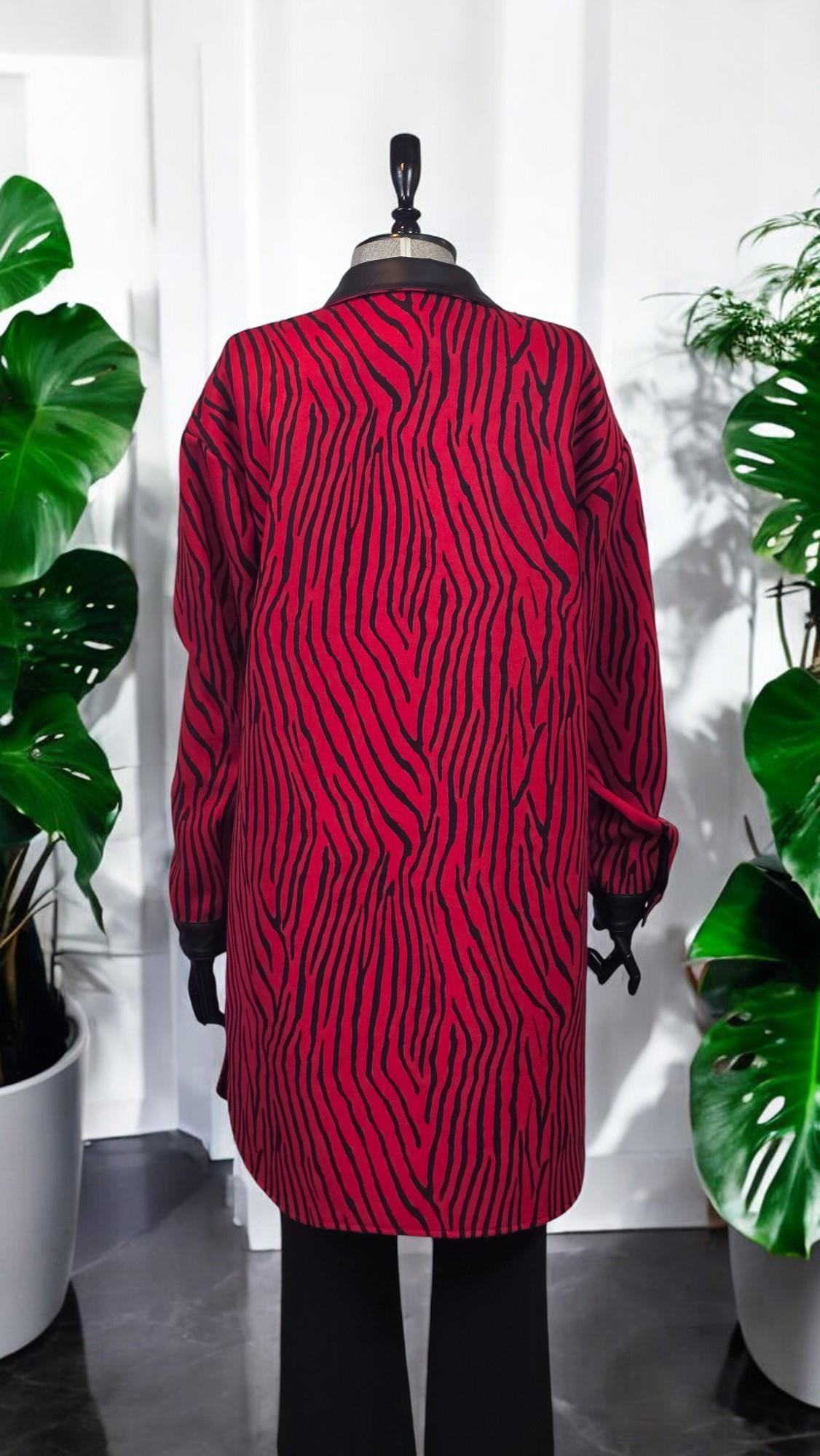ZEBRA DESENLİ DERİ DETAYLI