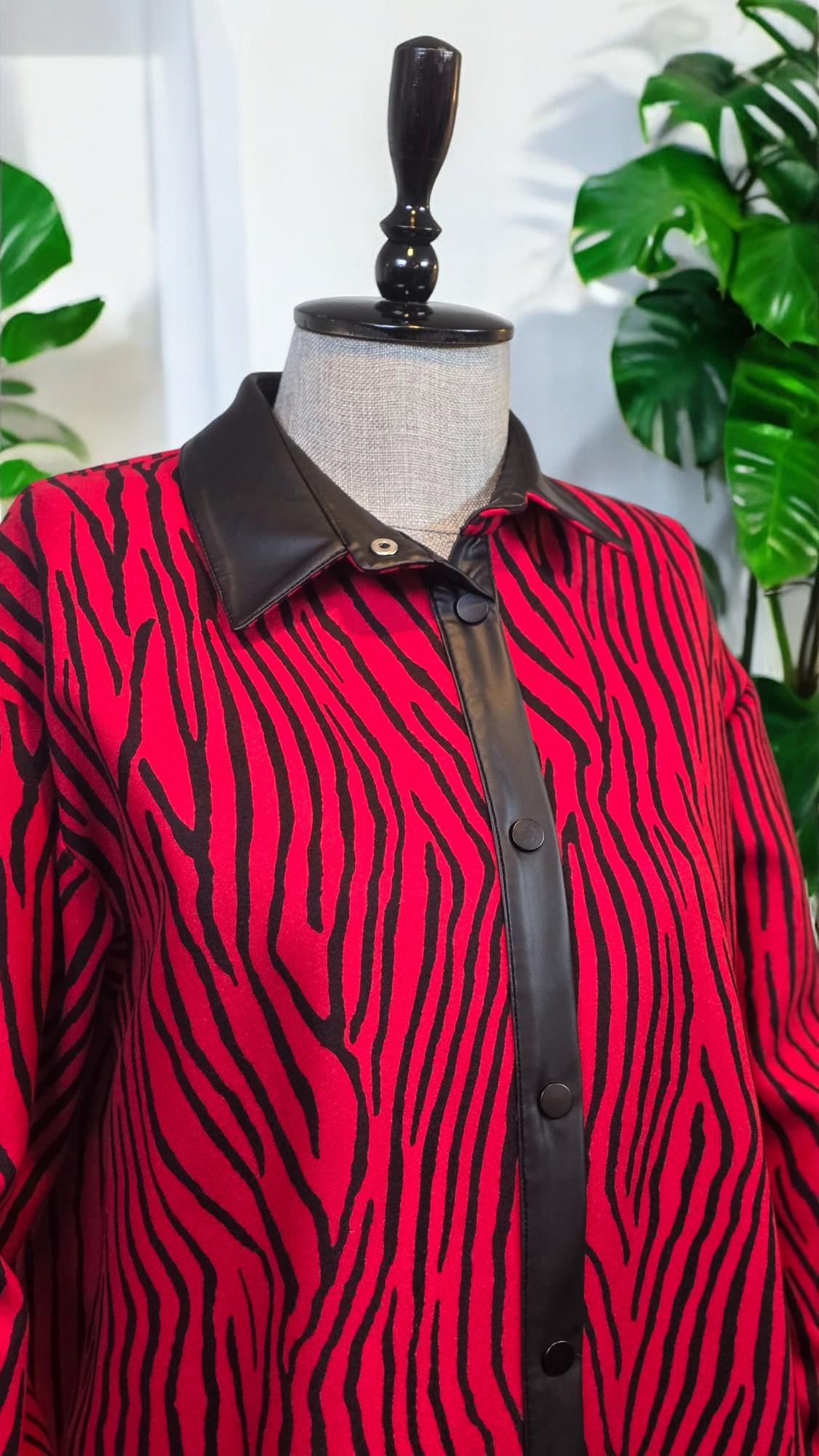 ZEBRA DESENLİ DERİ DETAYLI
