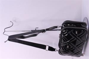 KRISTE BELL - RUGAN SİYAH