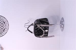 KRISTE BELL - RUGAN SİYAH