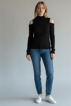 ON FASHION 26K.ON.KZK.60398.01 OMUZLARI AÇIK ZİNCİRLİ DİK YAKA KAZAK - SİYAH