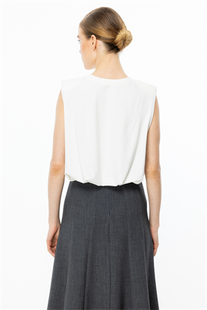 ON FASHION BLUZ ÖNÜ YAZILI KURDELA DESENLİ VATKALI BELİ LASTİKLİ - EKRU