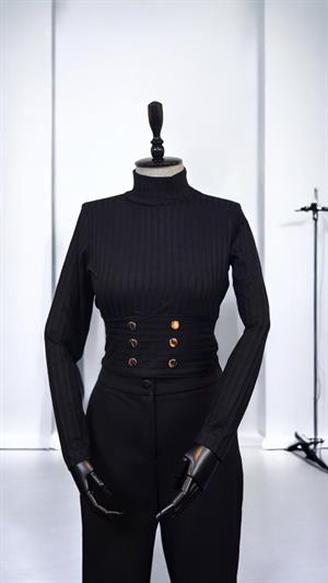 ON FASHION DİK YAKA DÜĞMELİ BLUZ - SİYAH
