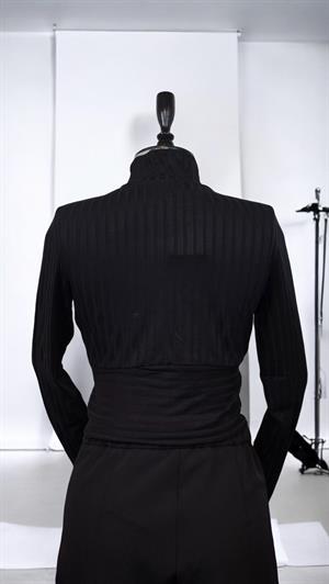 ON FASHION DİK YAKA DÜĞMELİ BLUZ - SİYAH