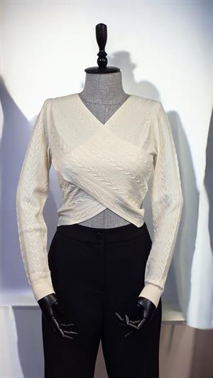 ON FASHION KRUVAZE ORGU DESENLİ KAZAK - KREM
