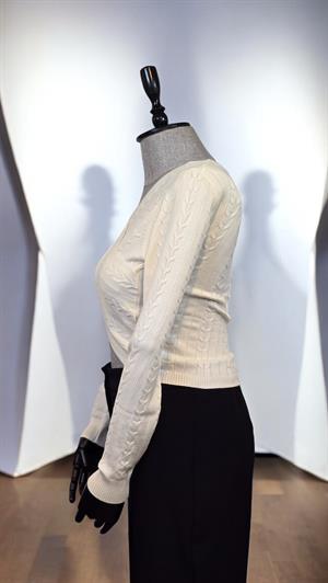 ON FASHION KRUVAZE ORGU DESENLİ KAZAK - KREM