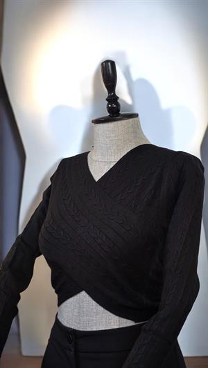 ON FASHION KRUVAZE ÖRGÜ DESENLİ KAZAK