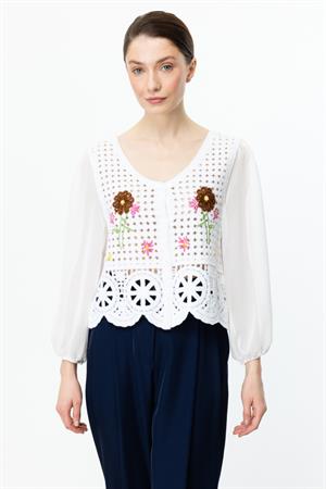 ON FASHION ÖNÜ RENKLİ ÇİÇEKLİ KOLLARI TÜL BLUZ - BEYAZ