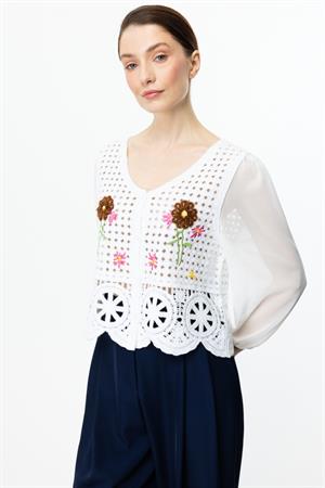 ON FASHION ÖNÜ RENKLİ ÇİÇEKLİ KOLLARI TÜL BLUZ - BEYAZ