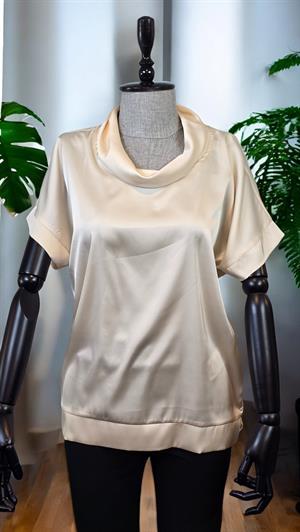 ON FASHION Saten Degaje Yaka Bluz - Krem 