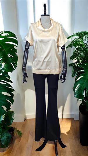 ON FASHION Saten Degaje Yaka Bluz - Krem 