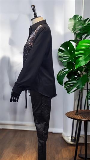 ON FASHION TAŞ DETAYLI GÖMLEK - SİYAH