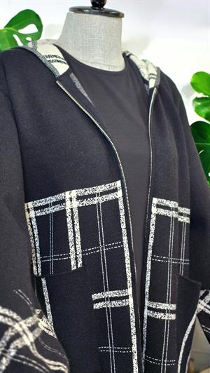 ON FASHION Uzun Kapişonlu Göğsü Kareli Hırka - Siyah