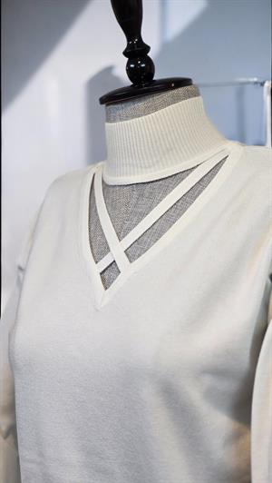 ON FASHION YAKASI ÇAPRAZ DETAYLI KAZAK - EKRU